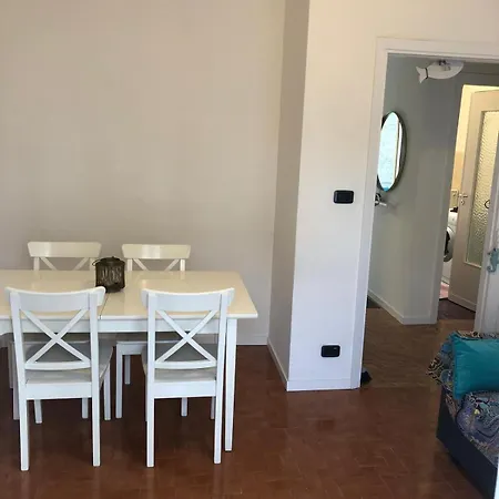 A 100 Mt Dalla Appartement