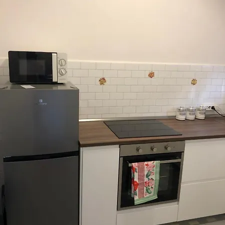 A 100 Mt Dalla Apartment *