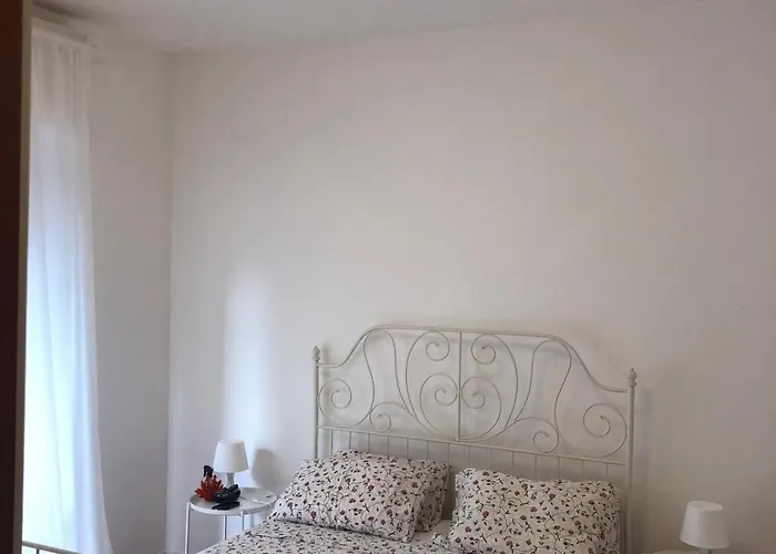 A 100 Mt Dalla Apartment