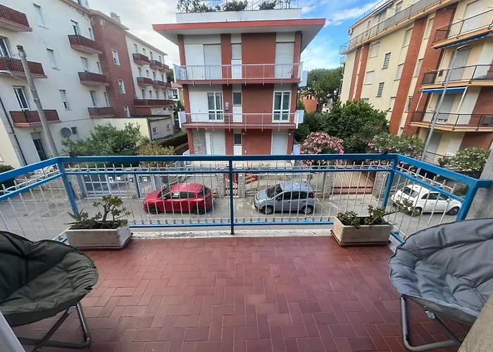 A 100 Mt Dalla Apartment *